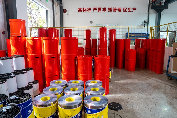 UHV 串聯(lián)諧振裝置總體介紹(圖13) UHV 串聯(lián)諧振裝置總體介紹(圖13)